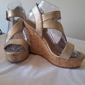 Kind Karma By Sugar Women's Humble Wedge gold smooth Sandals size 8 M US
